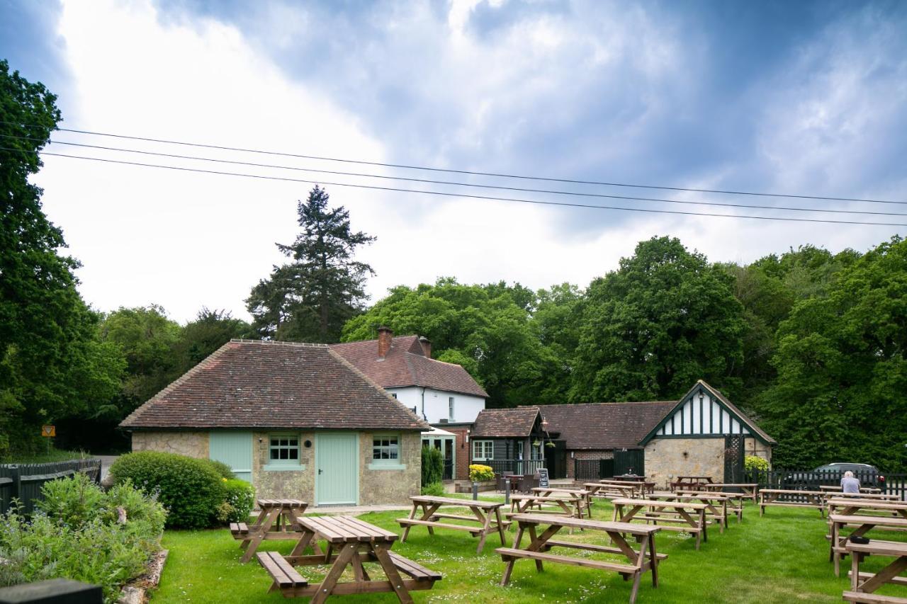 The Cowdray Arms Bed & Breakfast Haywards Heath Exterior foto